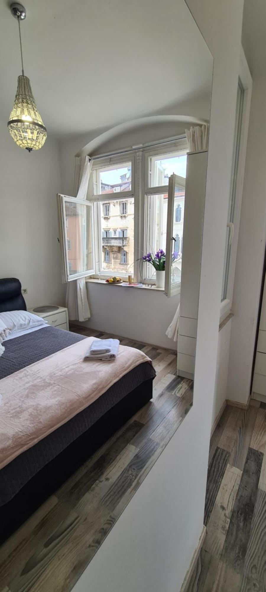 Old Square View Apartment Сплит Екстериор снимка