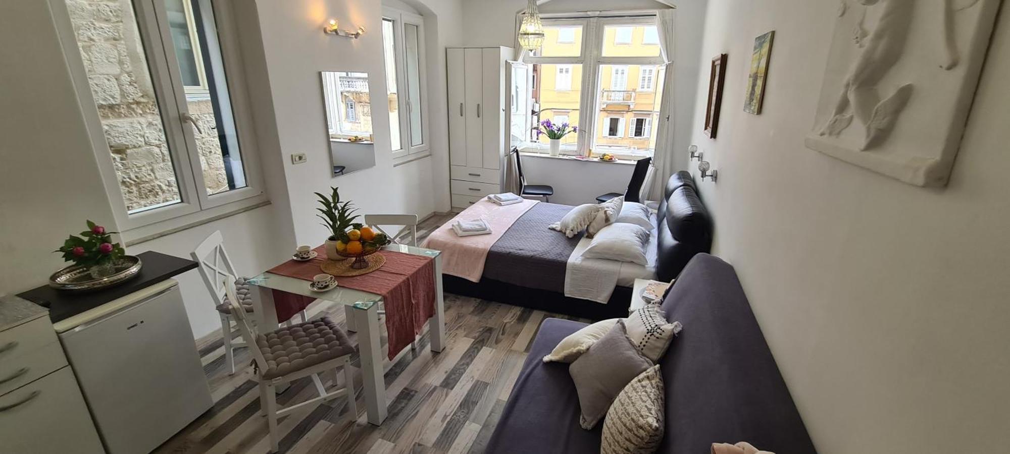 Old Square View Apartment Сплит Екстериор снимка