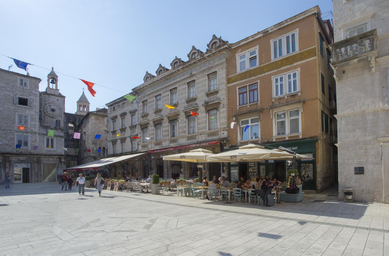 Old Square View Apartment Сплит Екстериор снимка
